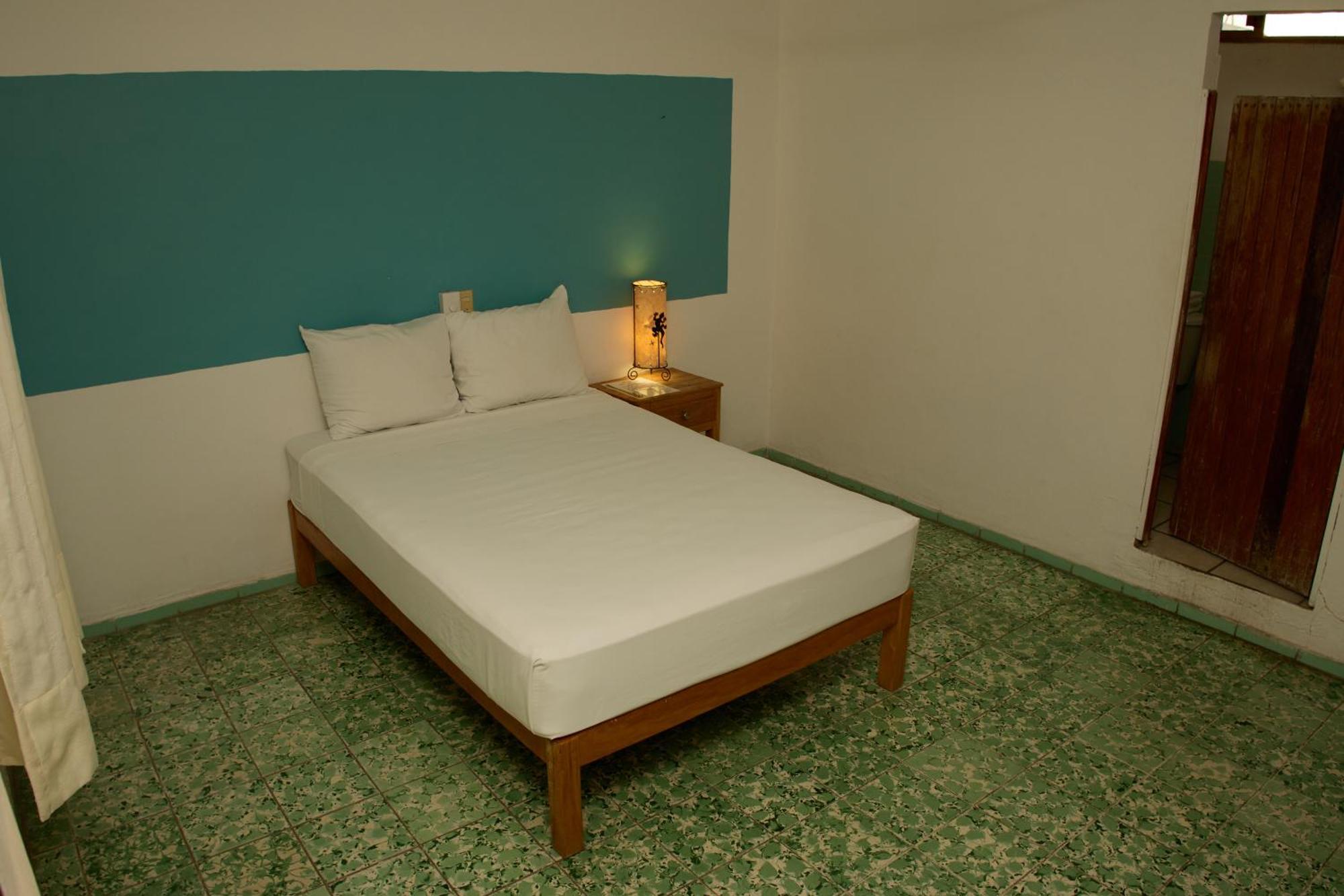 Hotel San Lorenzo Barra de Navidad Luaran gambar