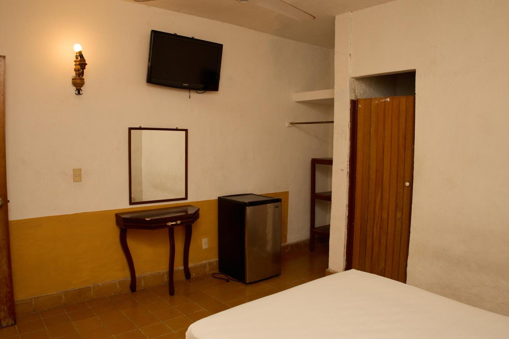 Hotel San Lorenzo Barra de Navidad Luaran gambar