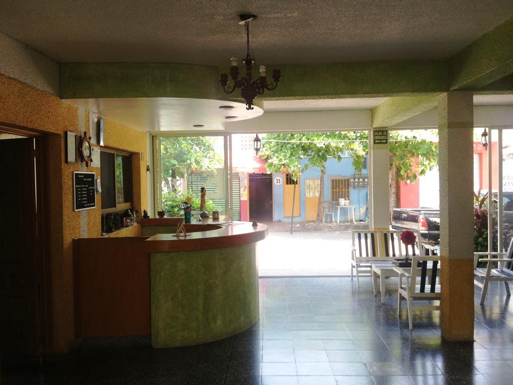 Hotel San Lorenzo Barra de Navidad Luaran gambar