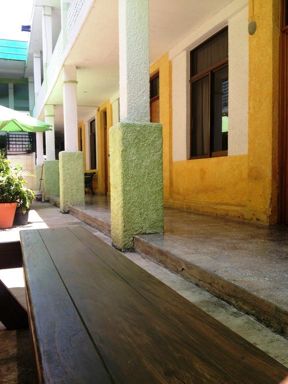 Hotel San Lorenzo Barra de Navidad Luaran gambar