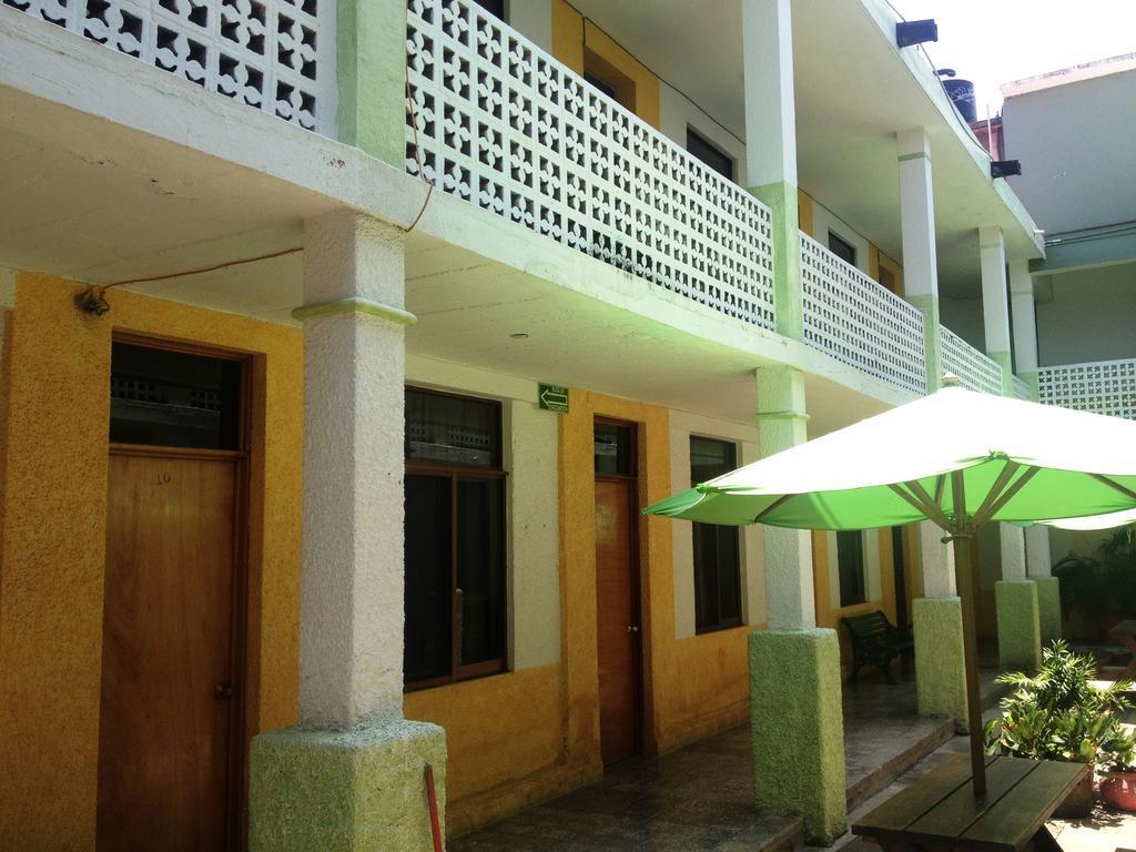Hotel San Lorenzo Barra de Navidad Luaran gambar