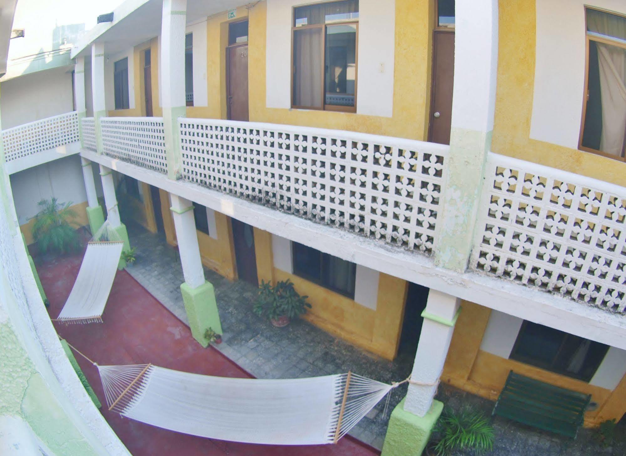 Hotel San Lorenzo Barra de Navidad Luaran gambar
